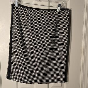 White House Black Marker Black and White Women's Pencil Skirt